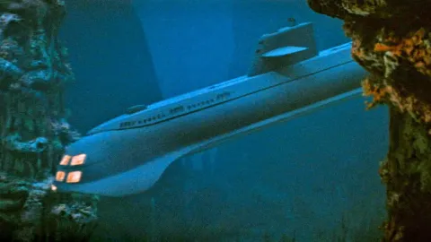 Путешествие на дно моря — кадр 11