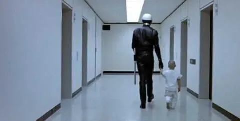 Галактика THX-1138 — кадр 10