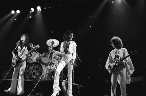 Queen: Live in Bohemia — кадр 3
