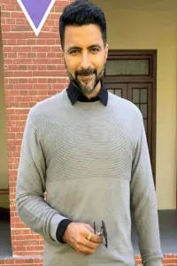 Никхил Эрийа