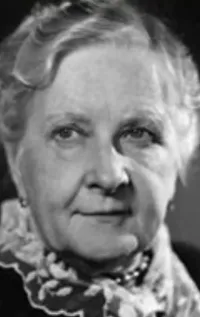 Елена Шатрова
