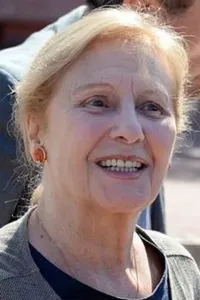 Джулия Лаццарини